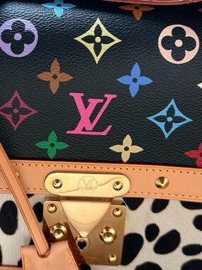 Meet your Posher, Loretta